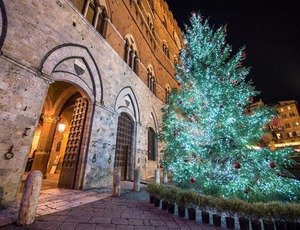 Montepulciano e Siena: I mercatini di Natale più belli del centro Italia